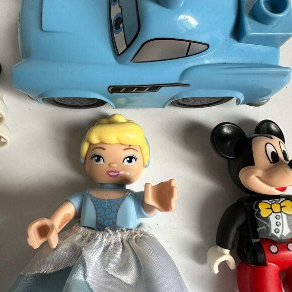 Vintage Disney Character Toy Blocks Duplo Figures, Mickey, Minnie, Cinderella - Picture 5 of 5
